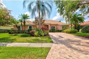 7110 SOUTHGATE CT, SARASOTA, FL 34243 Sold 12/08/22