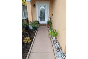 5234 Aventura Blvd, Orlando, FL 32839, Sold 05/13/22