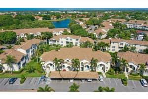 4215 Breezeway Blvd, Sarasota, FL 34238, Sold 06/01/22