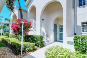 4215 Breezeway Blvd, Sarasota, FL 34238, Sold 06/01/22