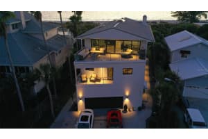 412 S CASEY KEY, NOKOMIS, FL 34275 Sold 10/13/22