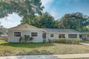 3338 Spainwood Dr, Sarasota, FL 34232, Sold 05/06/22