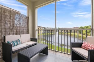 5681 Bentgrass Dr, Sarasota, FL 34235, Sold 04/29/22