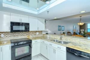 4545 Gulf of Mexico Dr, Longboat Key, FL 34228, Sold 05/10/22
