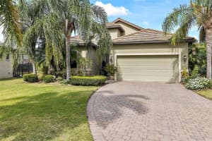 8049 Rio Bella Pl, University Park, FL 34201, Sold 06/15/22