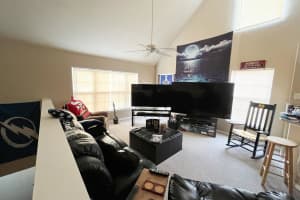 5561 Rosehill Rd, Sarasota, FL 34233, Sold 06/17/22