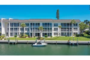 4390 Exeter Dr, Longboat Key, FL 34228, Sold 05/26/22
