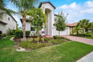 9880 Wingood Dr, Venice, FL 34292, Sold 06/27/22