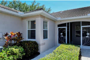 4240 Cascade Falls Dr, Sarasota, FL 34243, Sold 05/19/22