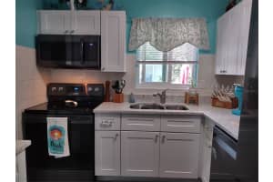 5924 Canal Dr, Bradenton, FL 34207, Sold 06/30/22