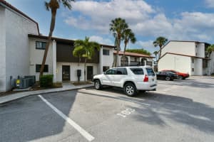 1646 Stickney Point Rd, Sarasota, FL 34231, Sold 05/12/22
