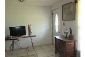 3702 Radnor Pl, Sarasota, FL 34232, Sold 05/02/22