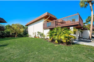 3252 Ramblewood Dr N, Sarasota, FL 34237, Sold 05/16/22