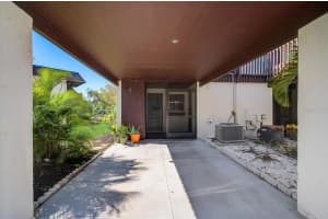 3252 Ramblewood Dr N, Sarasota, FL 34237, Sold 05/16/22