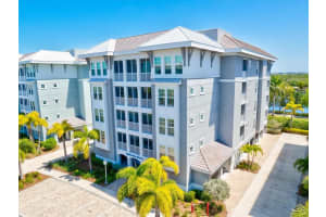 383 Aruba Cir, Bradenton, FL 34209, Sold 06/07/22