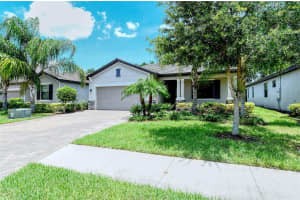 11527 SWEETGRASS DR, BRADENTON, FL 34212 Sold 10/13/22