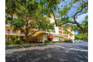 8630 Midnight Pass Rd, Sarasota, FL 34242, Sold 06/13/22