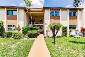 2442 CLUBHOUSE CIR #204, SARASOTA, FL 34232 Sold 08/03/22