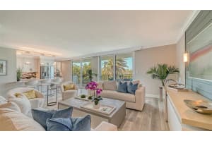 4822 Ocean Blvd, Siesta Key, FL 34242, Sold 05/02/22