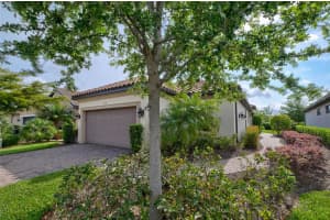 8716 Bellussi Dr, Sarasota, FL 34238, Sold 05/31/22