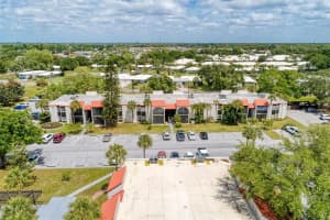3211 S Beneva Rd, Sarasota, FL 34232, Sold 05/23/22