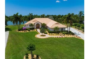 8329 Eagle Lake Dr, Sarasota, FL 34241, Sold 06/14/22