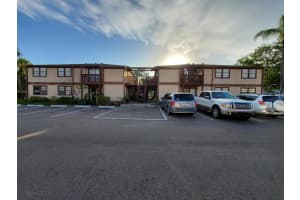 5026 Water Oak Dr, Bradenton, FL 34207, Sold 05/27/22