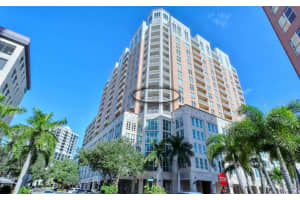 1350 Main St, Sarasota, FL 34236, Sold 05/09/22