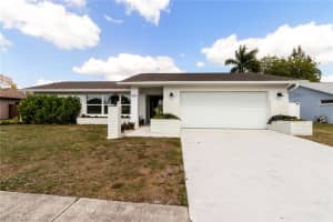 1844 Woodhaven Cir, Sarasota, FL 34232, Sold 05/19/22