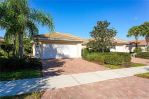 2002 Burgos Dr, Sarasota, FL 34238, Sold 06/06/22