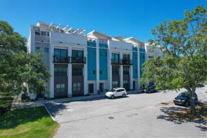 142 Audubon Pl, Sarasota, FL 34237, Sold 05/25/22