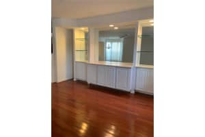 1525 Napoli Dr W, Sarasota, FL 34232, Sold 06/02/22