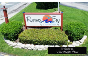 1801 Gulf Dr N, Bradenton Beach, FL 34217, Sold 05/06/22