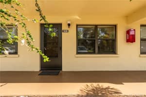 305 30th Ave W, Bradenton, FL 34205, Sold 05/18/22