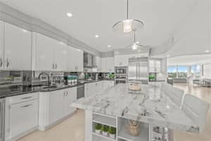 1280 Dolphin Bay Way, Siesta Key, FL 34242, Sold 06/09/22