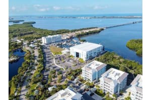 392 Aruba Cir, Bradenton, FL 34209, Sold 06/24/22