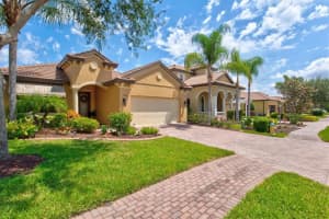 3615 80th Dr E, Sarasota, FL 34243, Sold 06/01/22