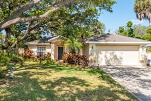 4827 Barcelona Ave, Sarasota, FL 34235, Sold 05/31/22