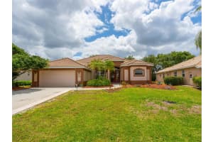 5528 Secluded Oaks Way, Sarasota, FL 34233, Sold 06/10/22