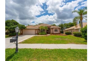 5528 Secluded Oaks Way, Sarasota, FL 34233, Sold 06/10/22
