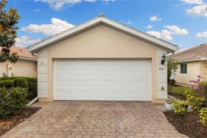 5911 Guarino Dr, Sarasota, FL 34238, Sold 05/27/22