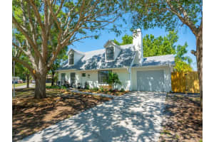 4003 Gatewood Dr, Sarasota, FL 34232, Sold 05/23/22