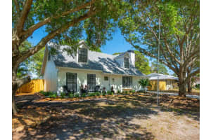 4003 Gatewood Dr, Sarasota, FL 34232, Sold 05/23/22