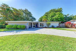 138 Holly Ave, Sarasota, FL 34243, Sold 05/31/22