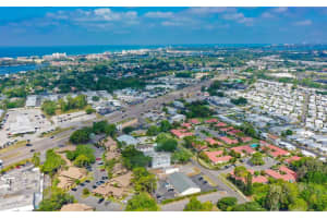 2215 PUEBLO LN #V-27, SARASOTA, FL 34231 Sold 11/14/22