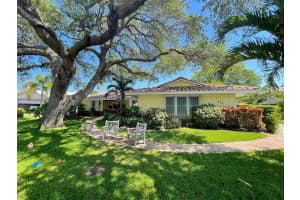 575 Commonwealth Pl, Siesta Key, FL 34242, Sold 06/23/22
