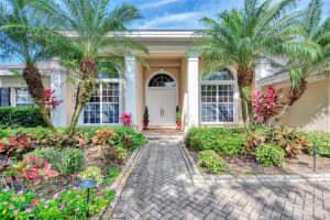8890 BLOOMFIELD BLVD, SARASOTA, FL 34238 Sold 07/07/22