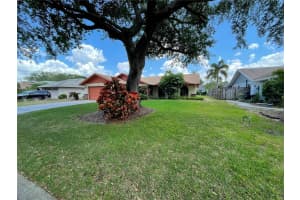 4637 31st Ct E, Bradenton, FL 34203, Sold 06/07/22