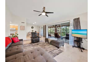2500 Clubhouse Cir, Sarasota, FL 34232, Sold 06/03/22