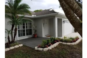 2718 Feiffer Cir, Sarasota, FL 34235, Sold 05/25/22